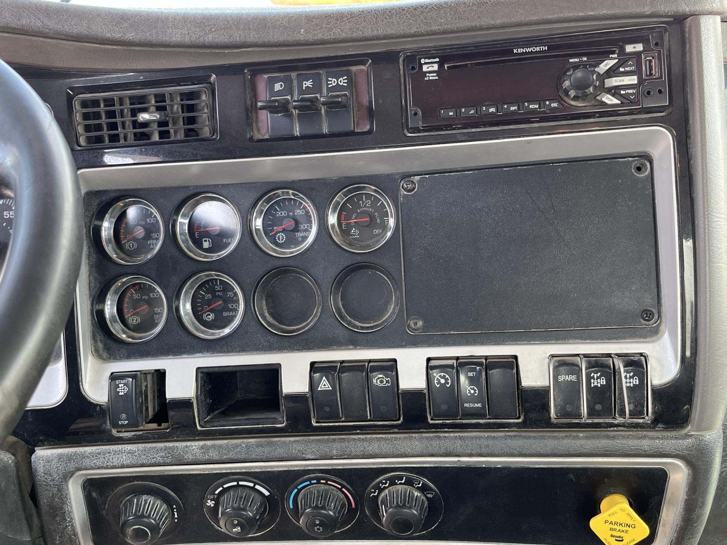 ./imagenes/INVOICE/2019/18120/CAMION REVOLVEDOR KENWORTH T470 (42).JPG